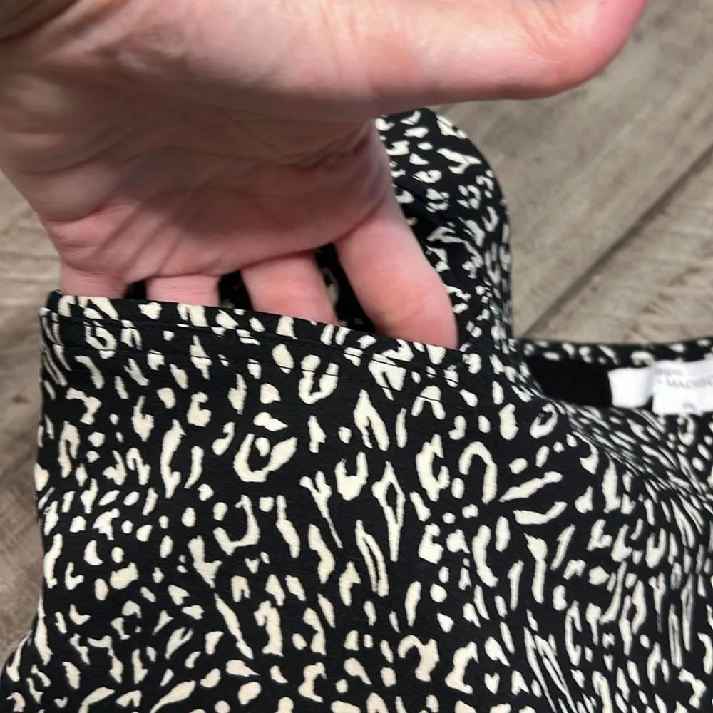 89TH + MADISON pull on CHINO PANTS leopard print EUC Black Size undefined - Image 3