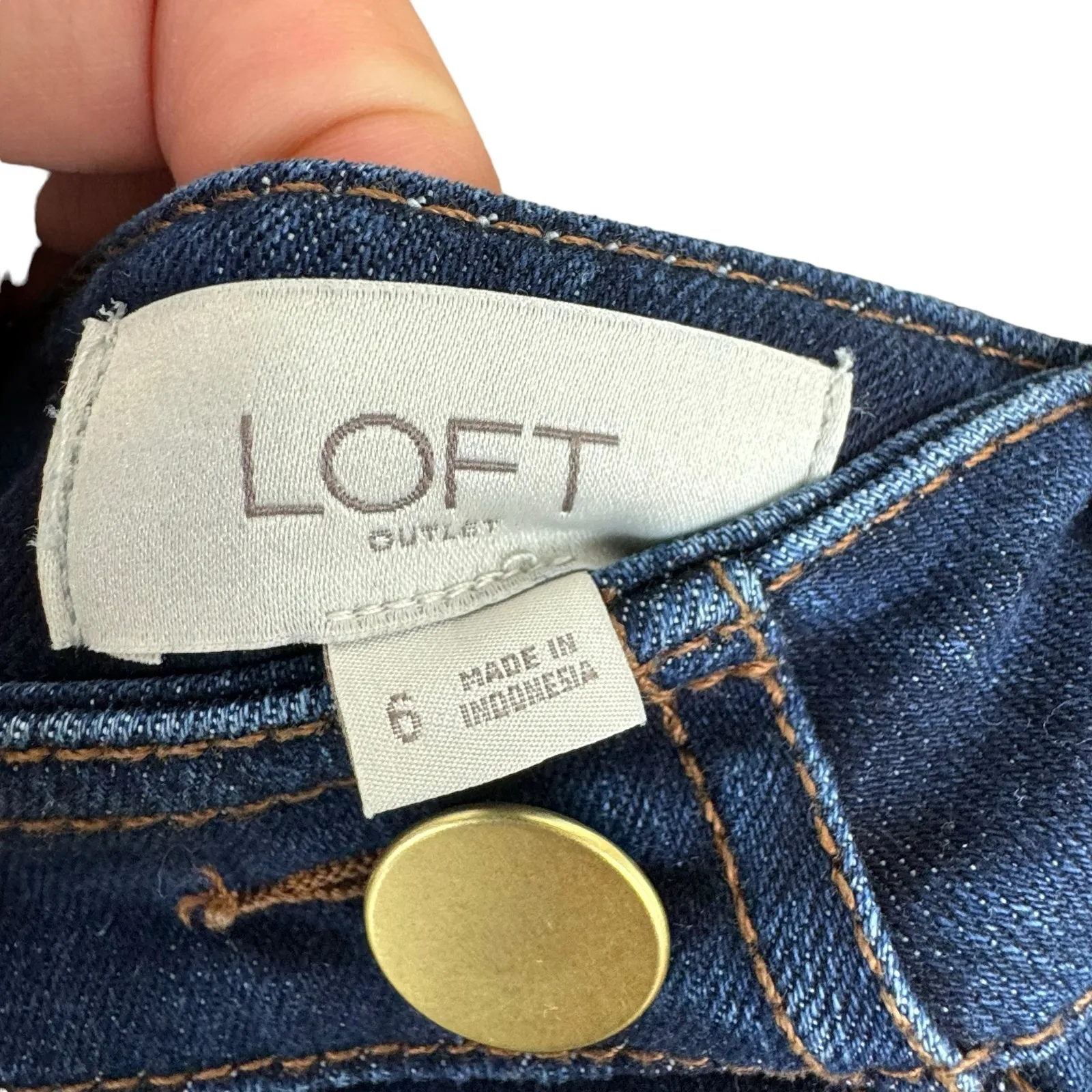 LOFT Dark Wash Denim Going Out Short Cotton Jean Skirt Pockets Size‎ 6 - Image 4