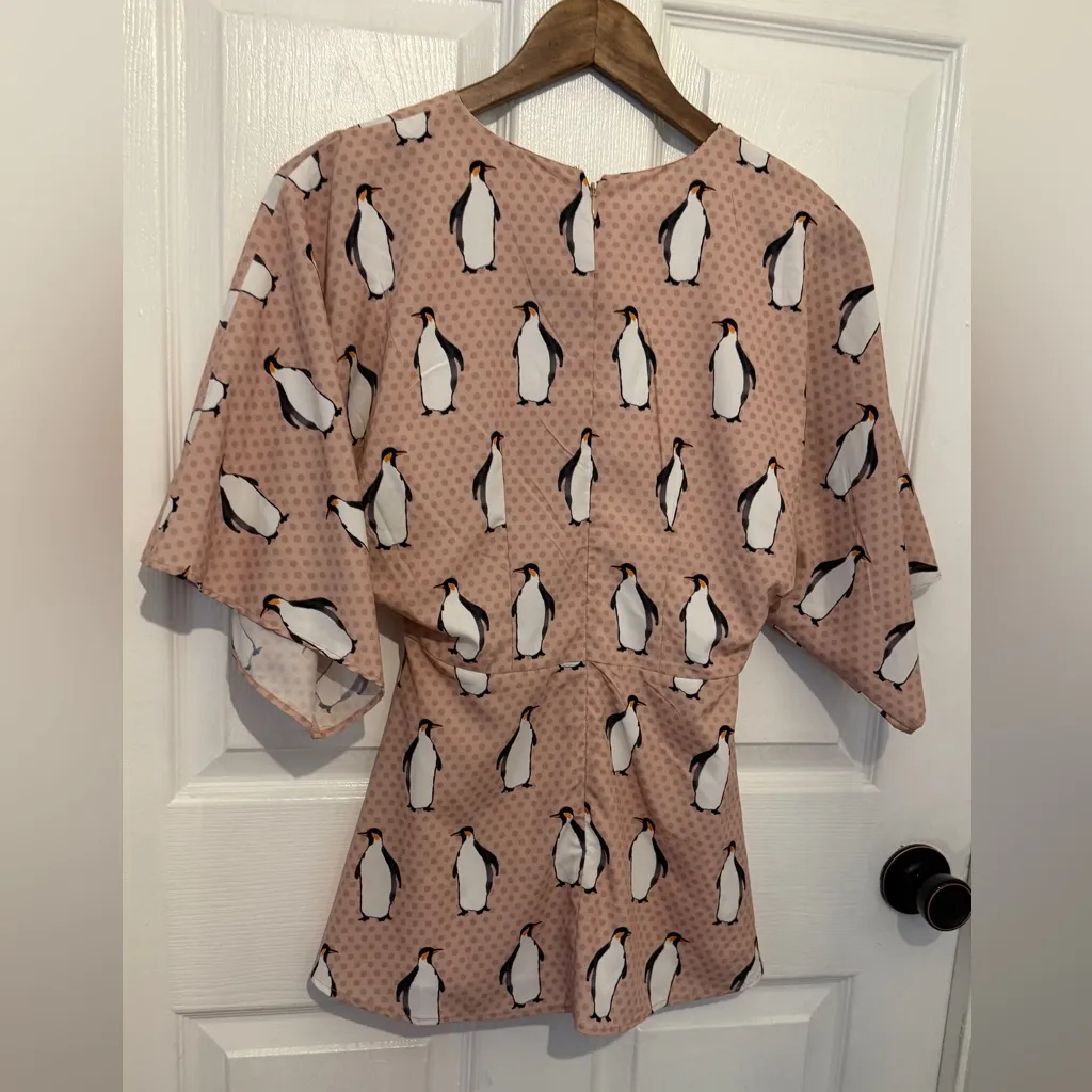 ESHAKTI Women’s Pink Polkadot Penguin Print V-Neck Kimono Sleeve Top Size 2 - Image 2