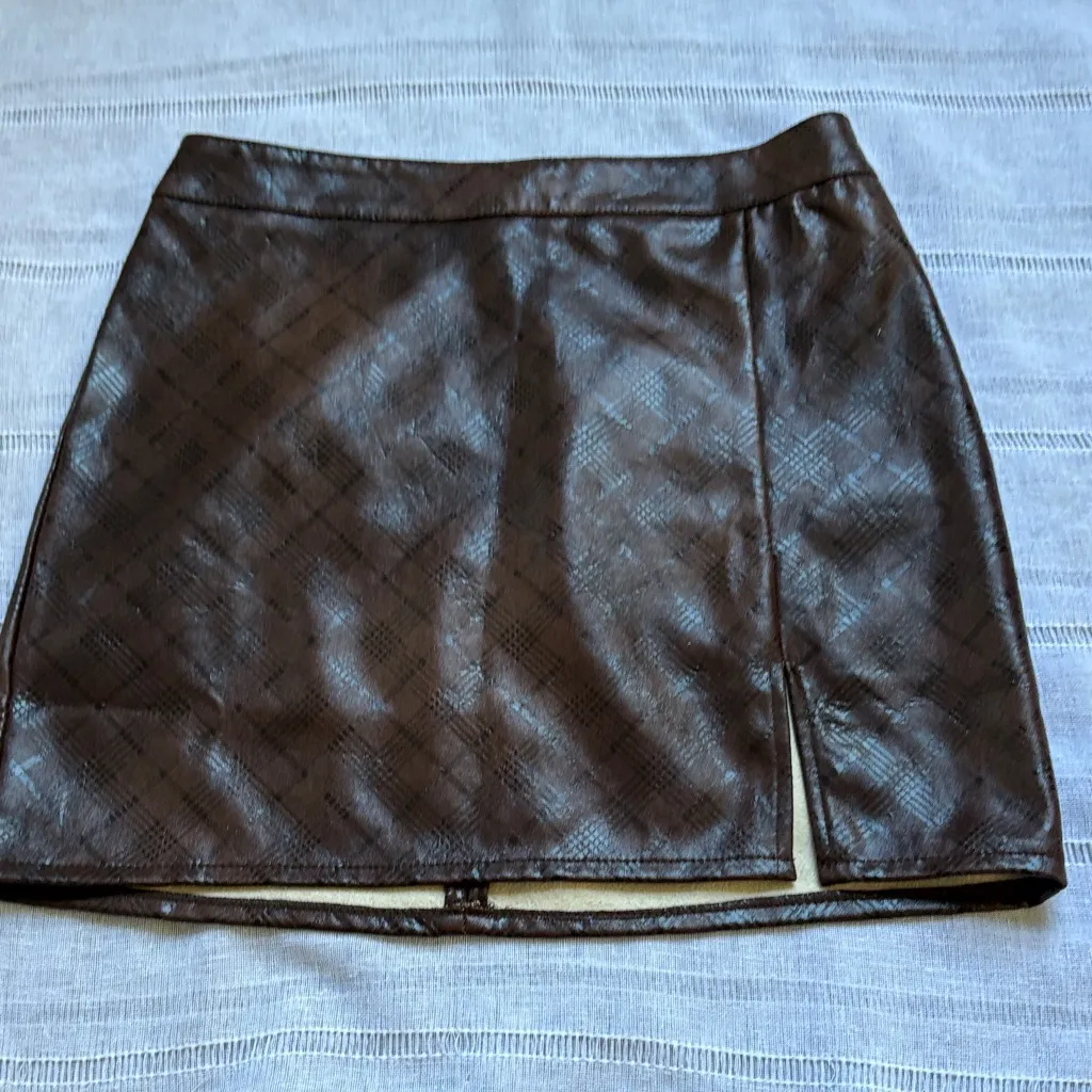 Le Lis Chocolate Plaid Faux Leather Mini Skirt - Image 11