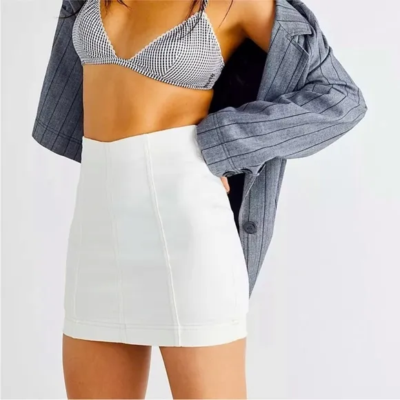 Free People Modern Femme Faux Leather Mini Skirt‎ Snow White Size 10 New - Image 6