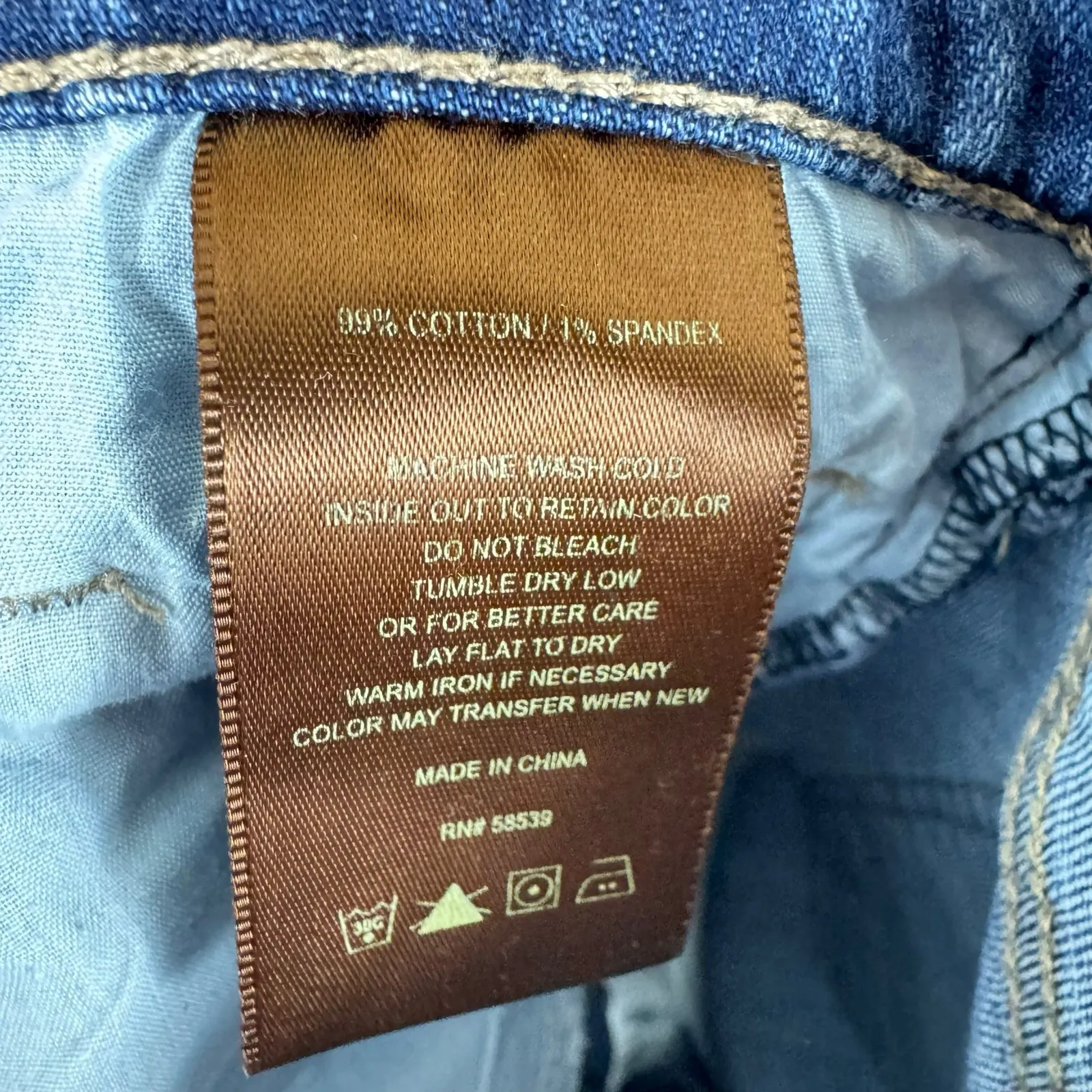 Kut From The Kloth Cotton Medium Wash Mid Rise Bermuda Jean Shorts Size‎ 4 - Image 6