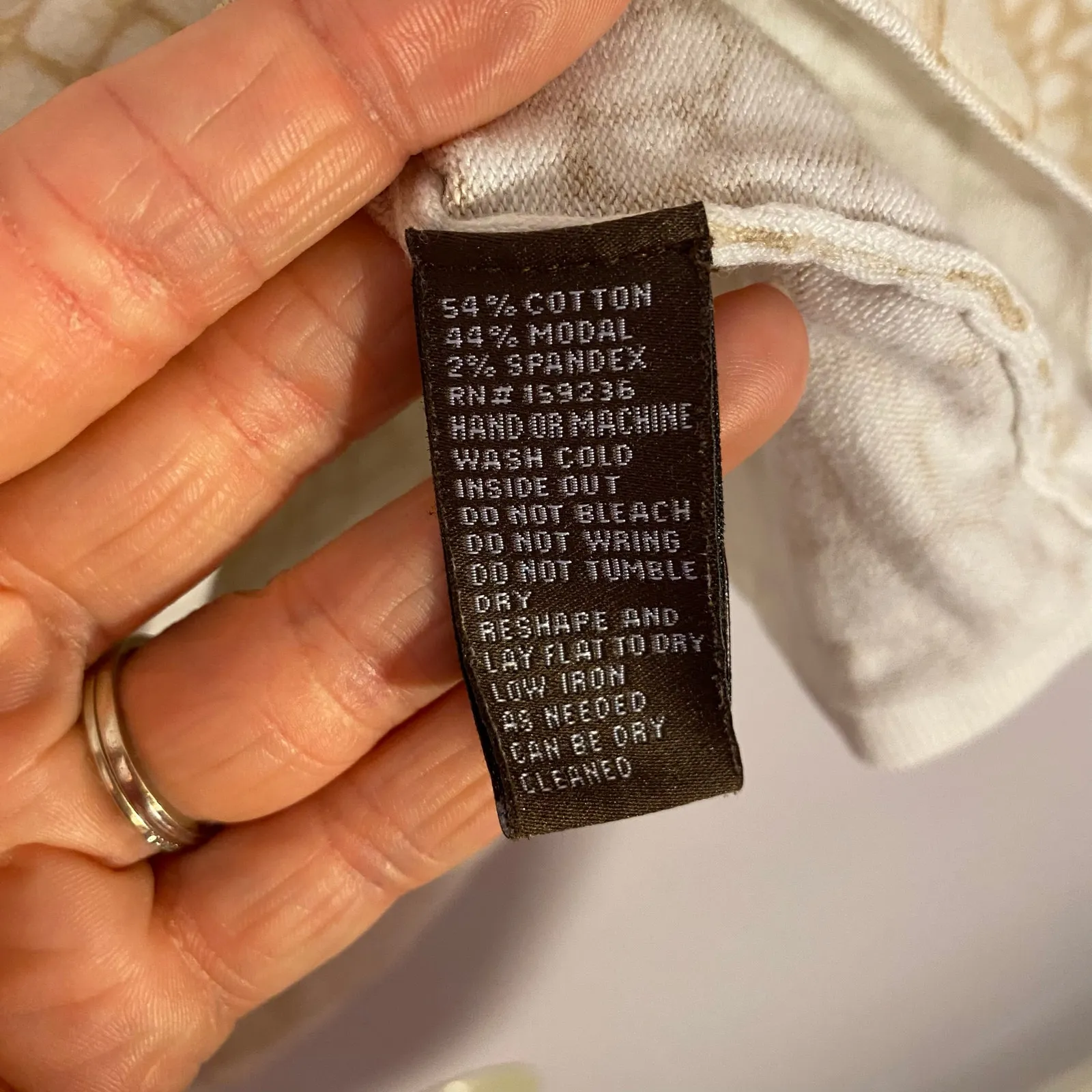 J. McLaughlin Cream White Snake Print Pullover Sweater Crewneck Women's size XS - Image 8