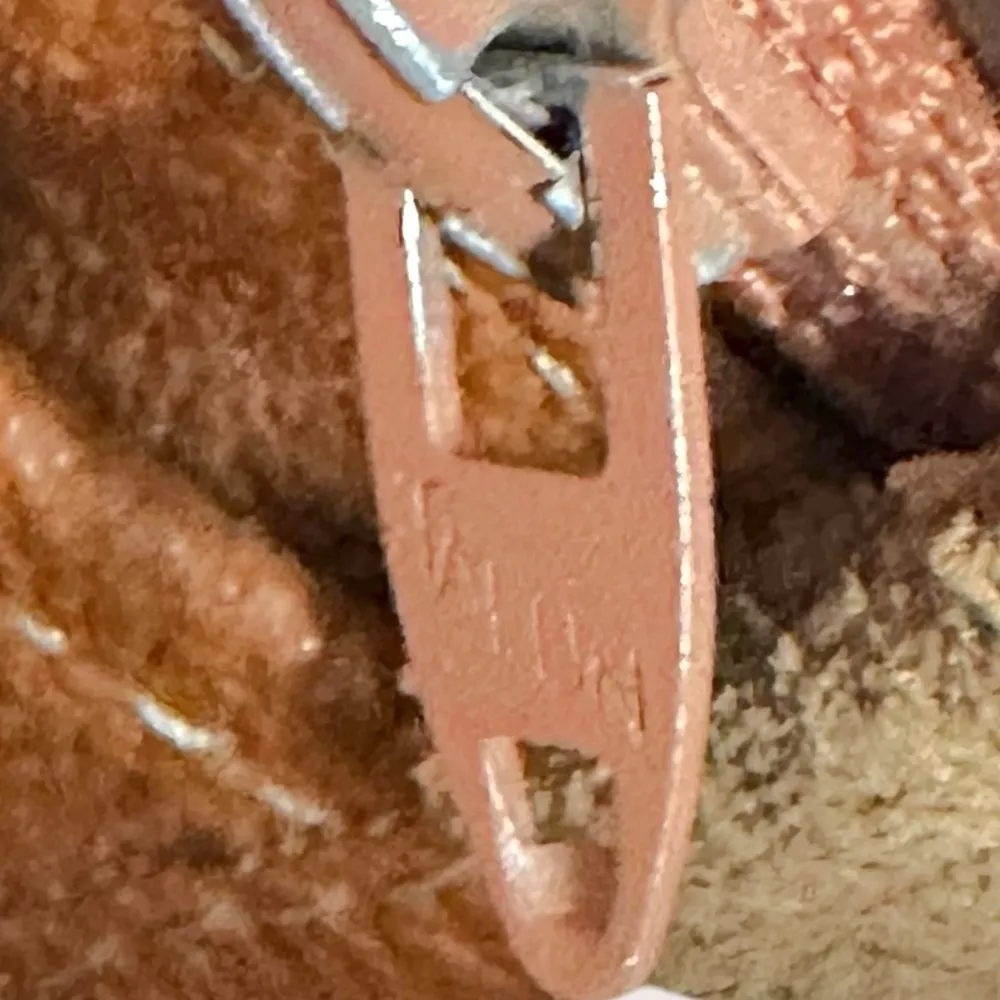 Vintage Dooney & Bourke Taupe Brown Leather Crossbody Shoulder Bag USA Brass EUC - Image 13