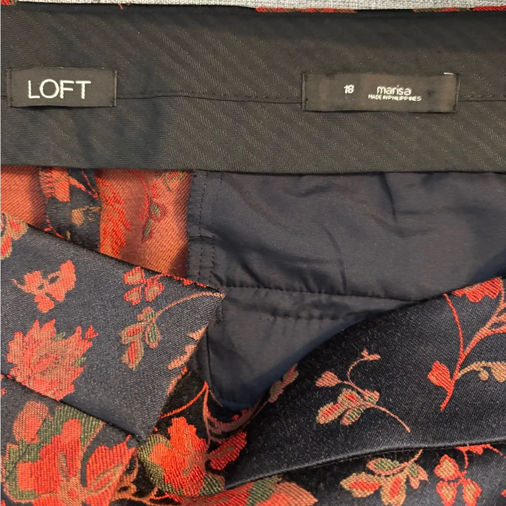 LOFT Marisa Pants Size 18 – NWOT Navy with Red Floral Embroidery - Image 4
