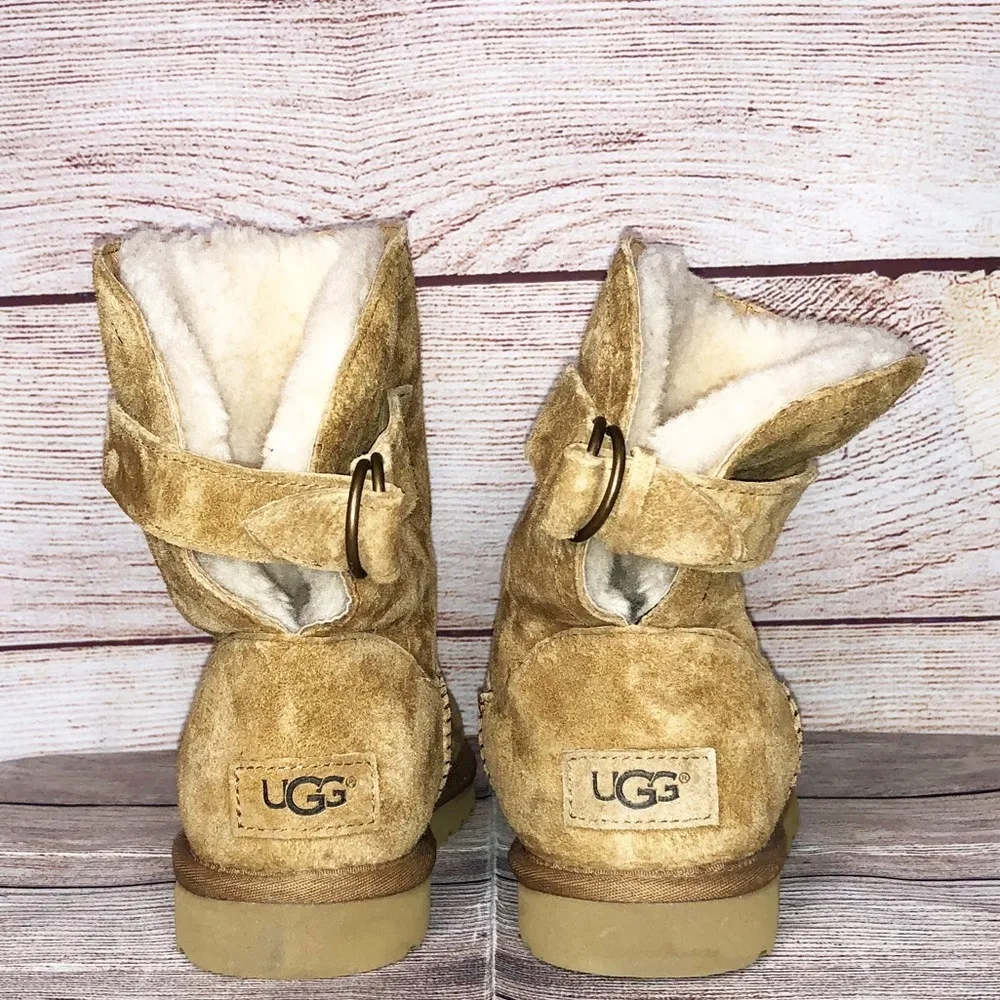 UGG Chestnut Remora Buckle Short Boots Size 6 - Image 5