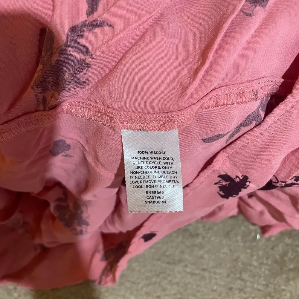 Something Navy Pink Floral Button Front Blouse - Image 5