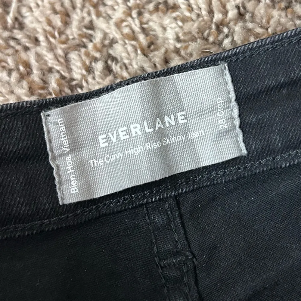 Everlane The Curvy High-Rise Skinny Jean 28 Crop Black Jeans - Image 6