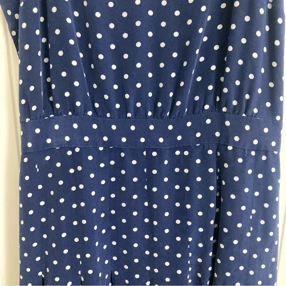 J Crew Polka Dot Dress Womens 4 Navy White A-Line Pleat Sleeveless V-Neck Silk - Image 2