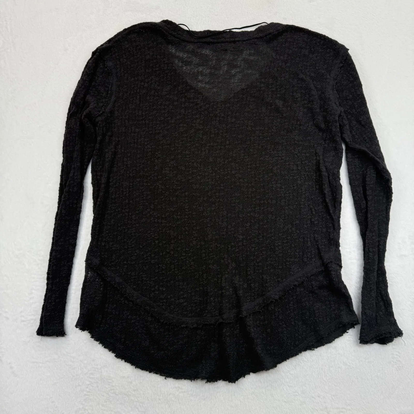 We The Free Top Small Black Long Sleeve V Neck Textured Knit Raw Hem Boho Casual - Image 8