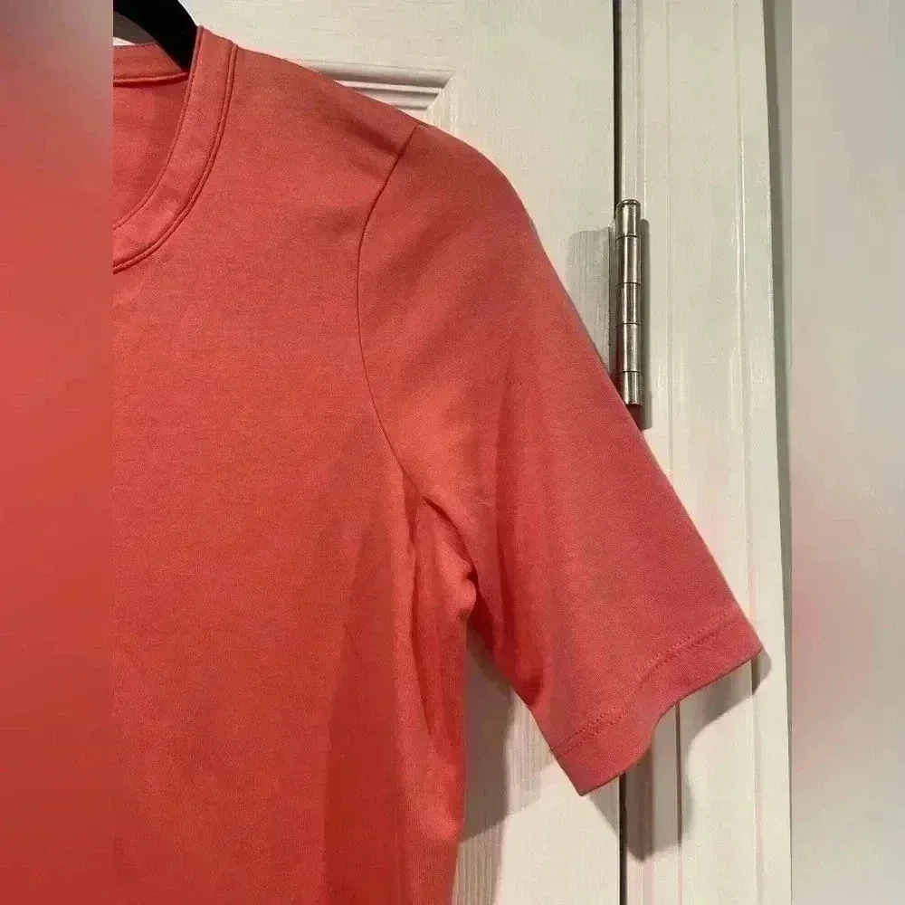 L.L. Bean Coral V Neck Short Sleeve Split Hem 100% Supima Cotton T Shirt Size XS Pink - Image 3