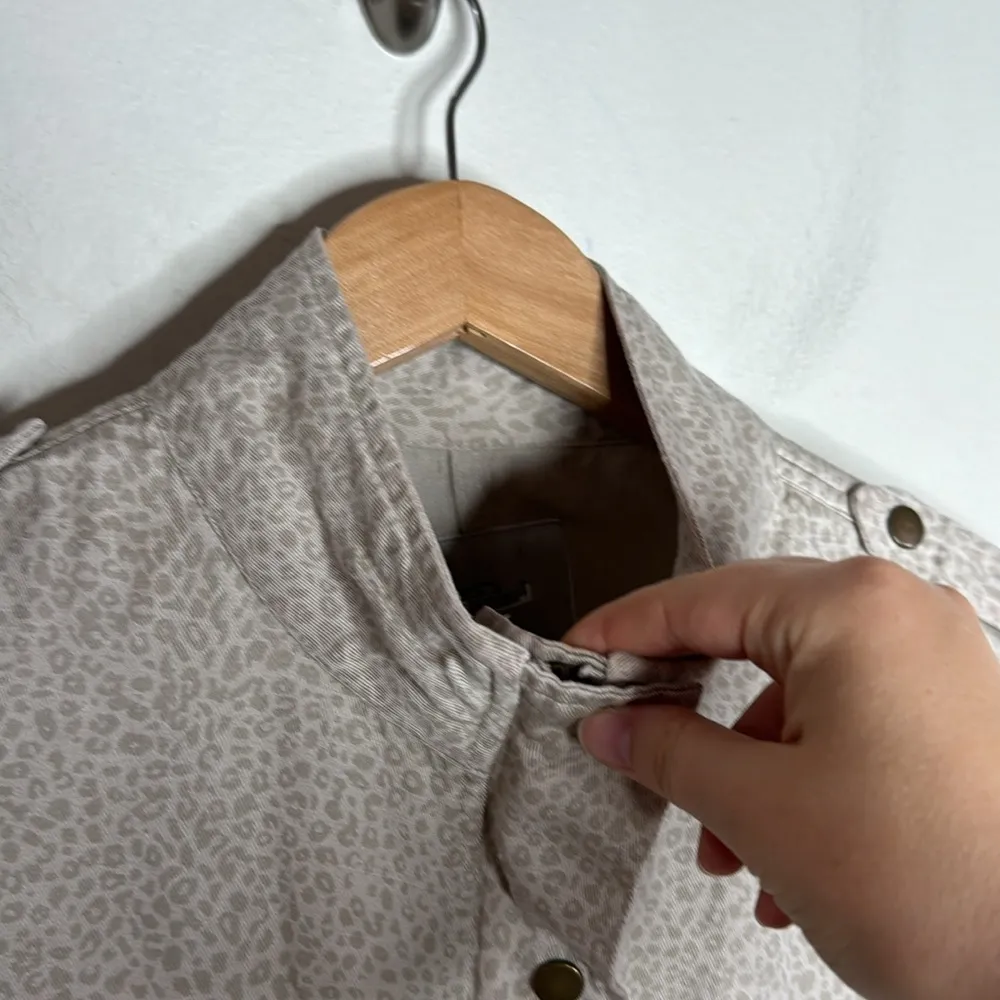 Rails Collins Linen Blend Utility Jacket White Mini Cheetah print size S - Image 7