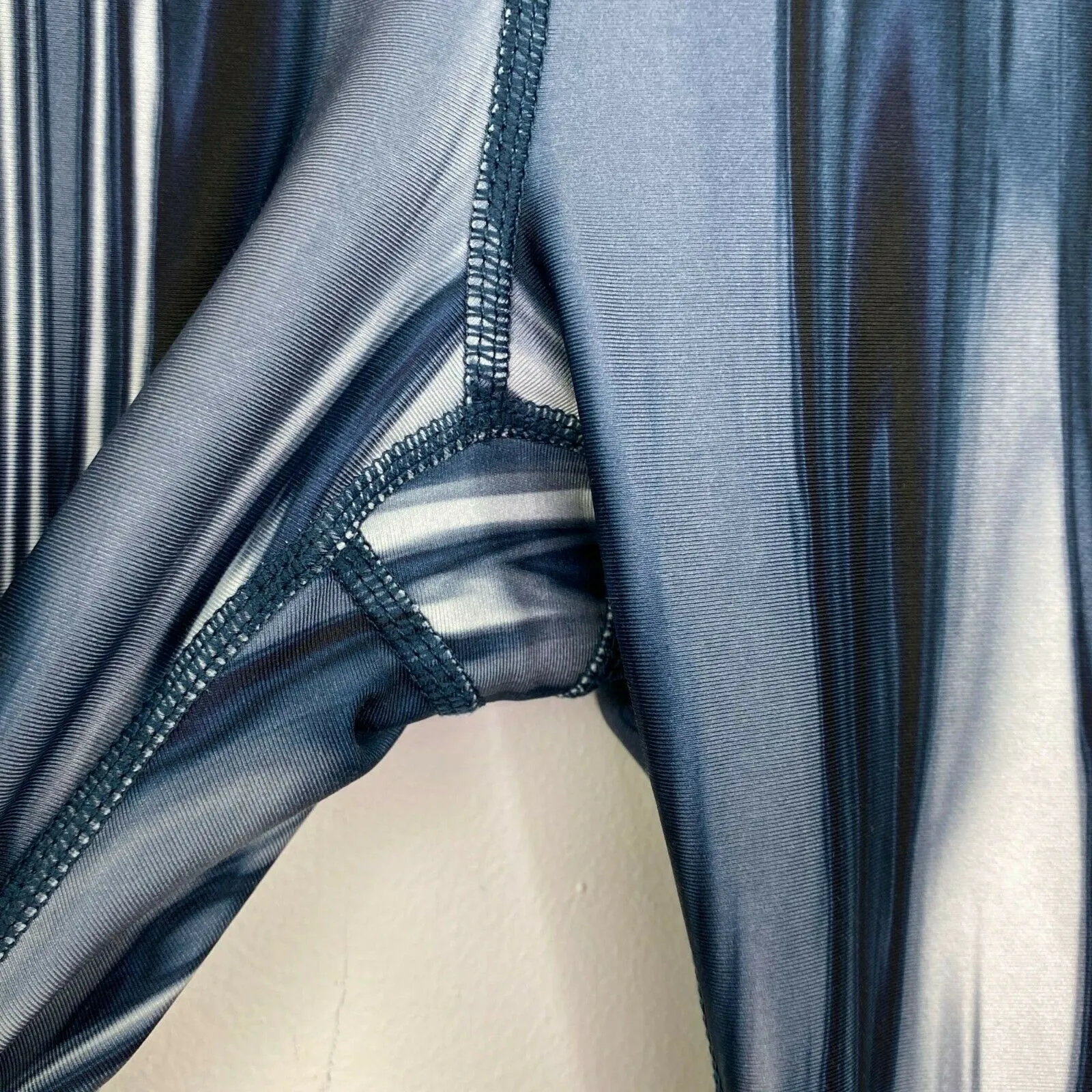 Gap Fit G Fast Blue White Marble Print Leggings Women's Size Extra Small XS - Image 6