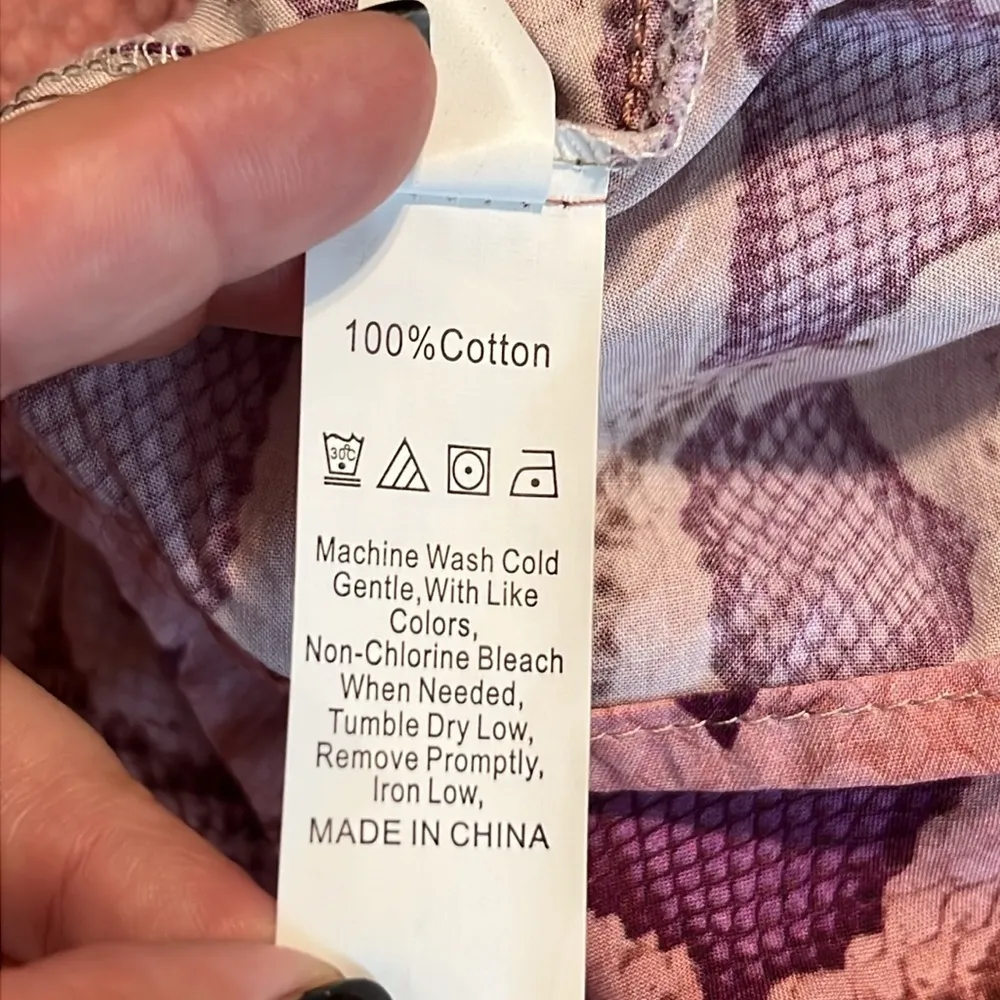 SundayUp small women's Pretty In Snakeskin pink print ruffle shirt ties has flaw - Image 9