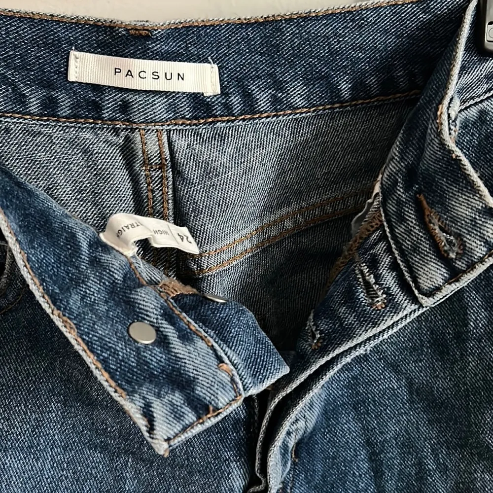 PacSun Women’s High Rise Authentic Ripped Distressed Straight Leg Denim Jean - Image 3