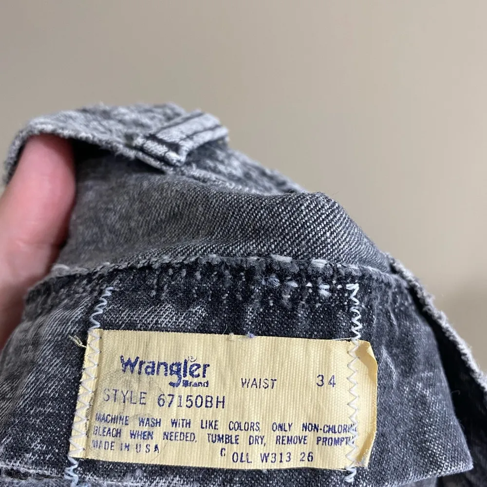 Vintage 1980s Wrangler high waisted jean shorts 34 - Image 4