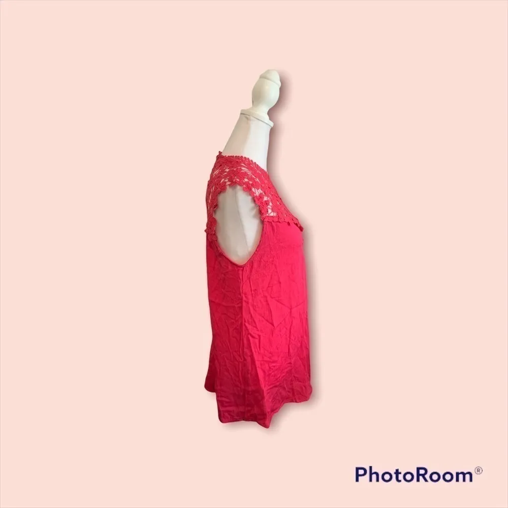 Davi & Dani Pink Macrame Lace Crepe Blouse NWT S‎ - Image 3