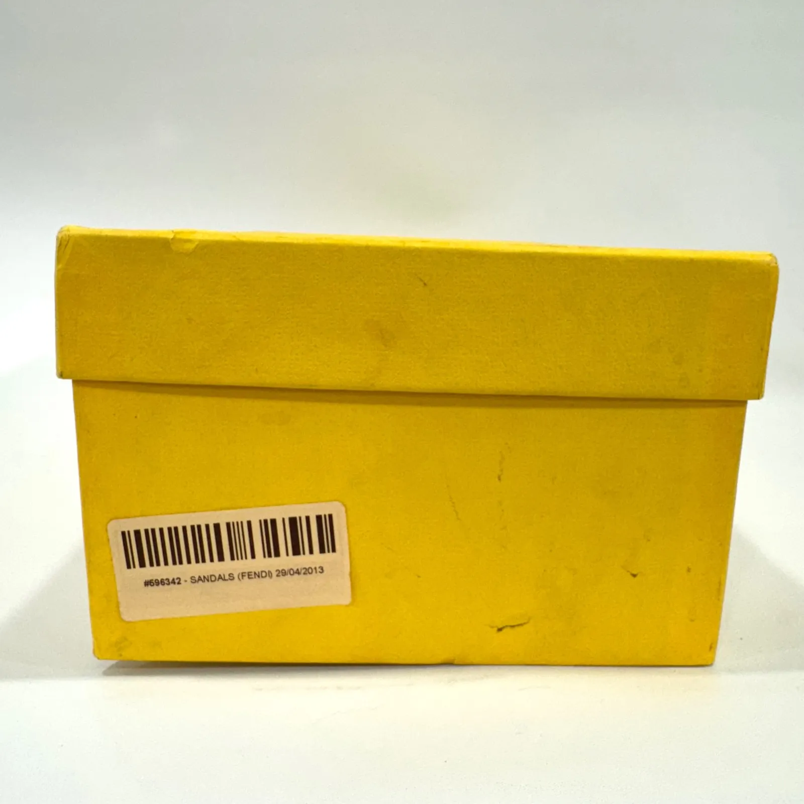 Fendi Black Patent Leather T Strap Platform Stiletto Heels Made in Italy Size 9 - Image 4