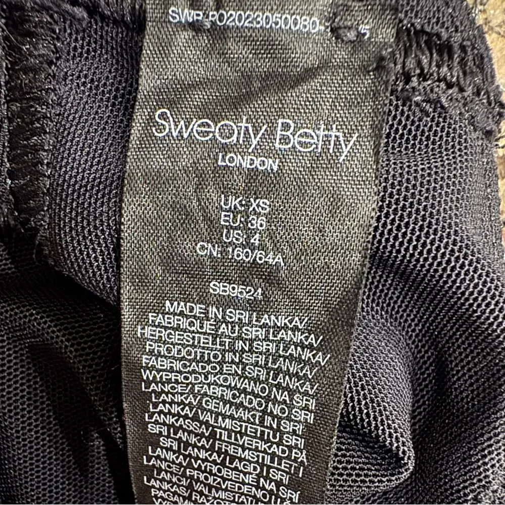 Sweaty Betty Power Contour Corset Women’s Bra color black size XS MSRP $78.00 - Image 6