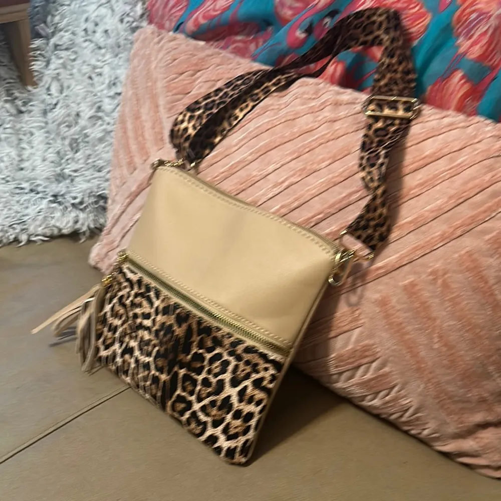 Leopard Print and Cream Crossbody Bag New Brown - Image 2