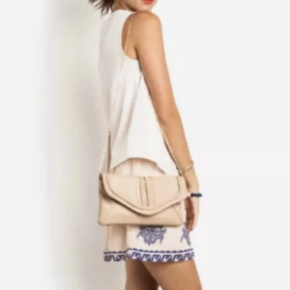 Urban Expressions Certified Vegan Pink Crossbody Handbag Clutch Peta Gold Chain - Image 8