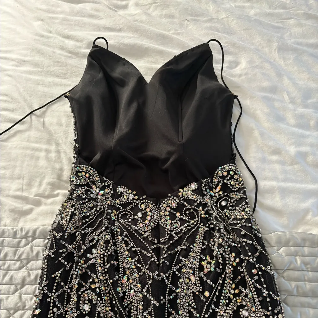 Jazz couture, beautiful bedazzled black dress Size 4 - Image 6
