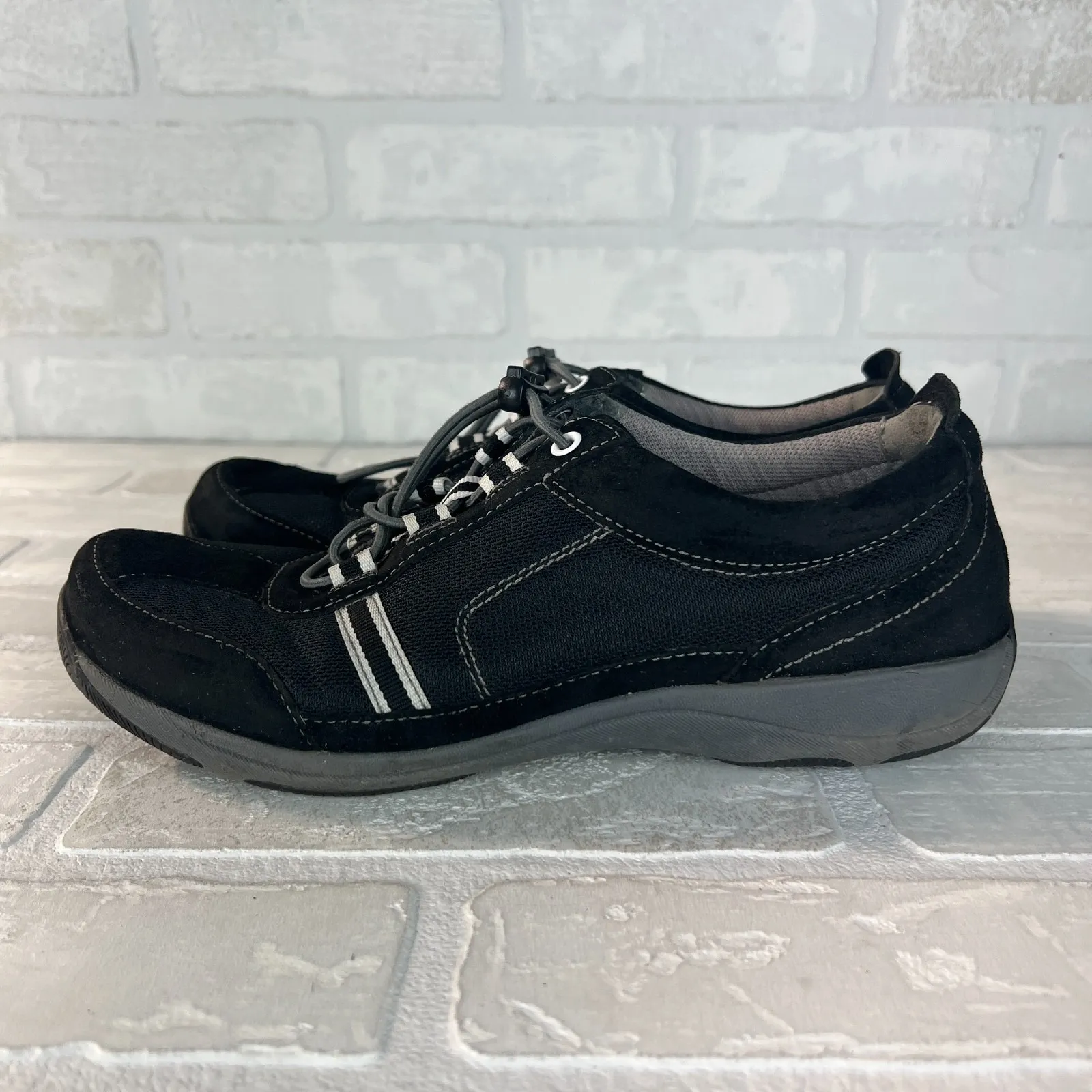 Dansko 39 Helen Sneakers Womens  8.5 9 Black Suede Leather‎ Mesh Comfort Cushion - Image 5