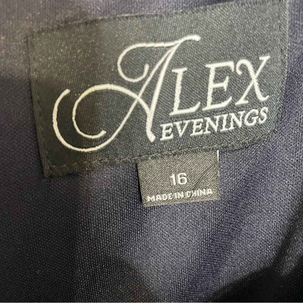 Alex Evenings Sequin Mock Two-Piece Gown Missing Jacket Navy Women’s Sz 16 - Image 6