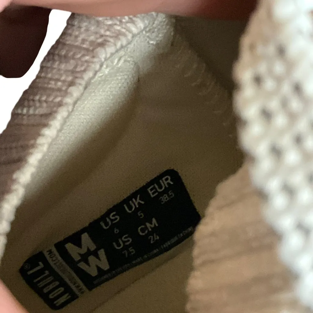 Nobull White Knit Running Shoes Size 7.5 Womens Lightweight Breathable  Athletic - Image 3