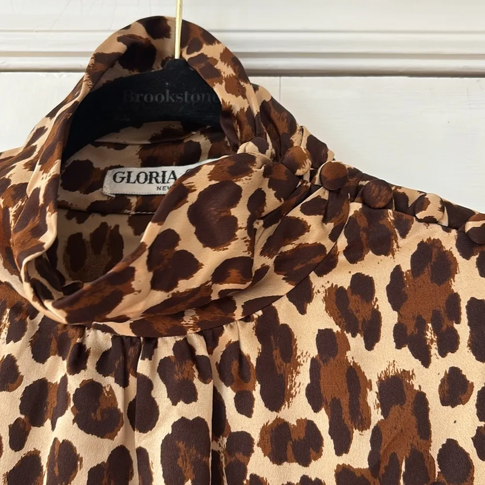 Gloria Sachs Animal Print Mock Neck Blouse Vintage Union Made in USA Top Size 10 Tan - Image 2