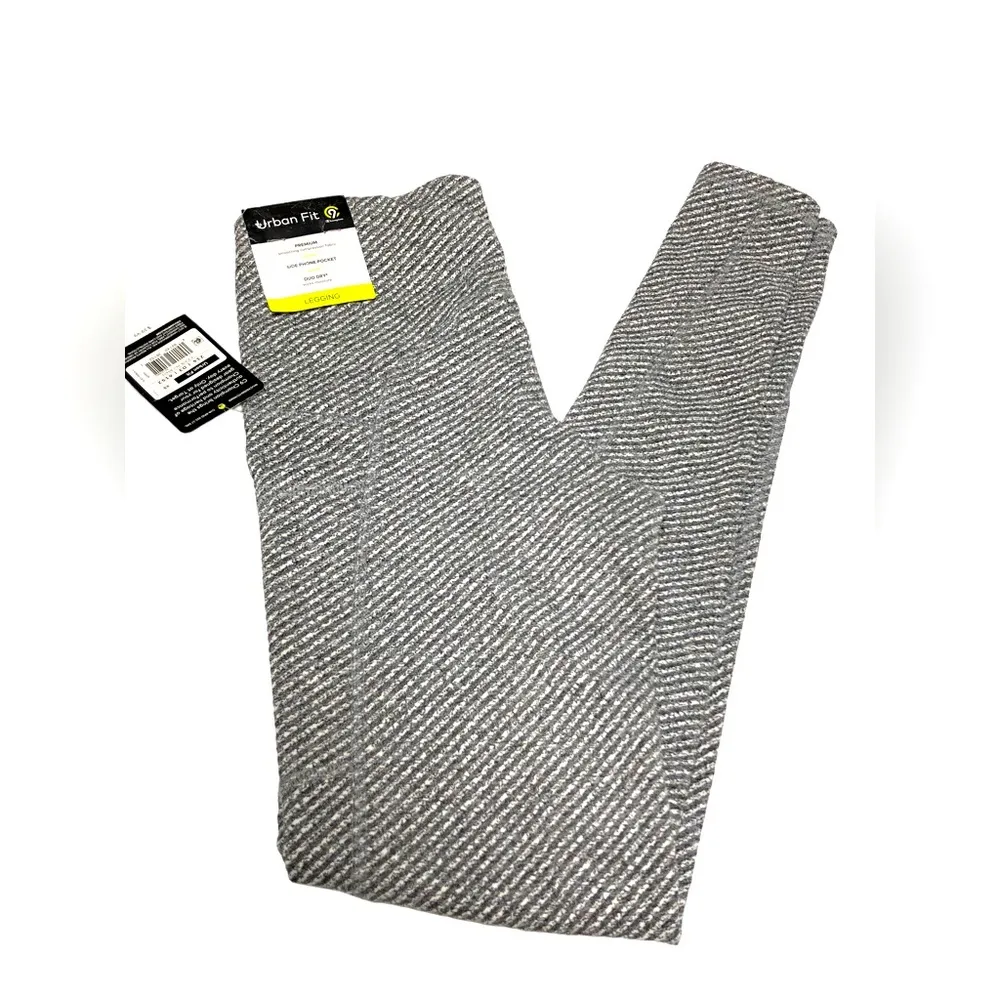 Urban Fit High Rise Athletic Leggings! NWT! - Image 3