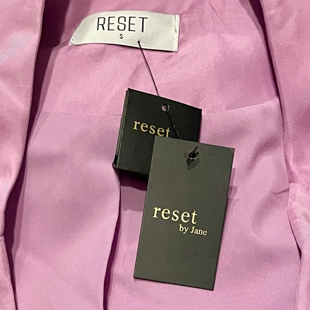 Reset by Jane Lavender Single Button Lightweight Blazer w/ Ruched Sleeve Detail Purple - Image 5