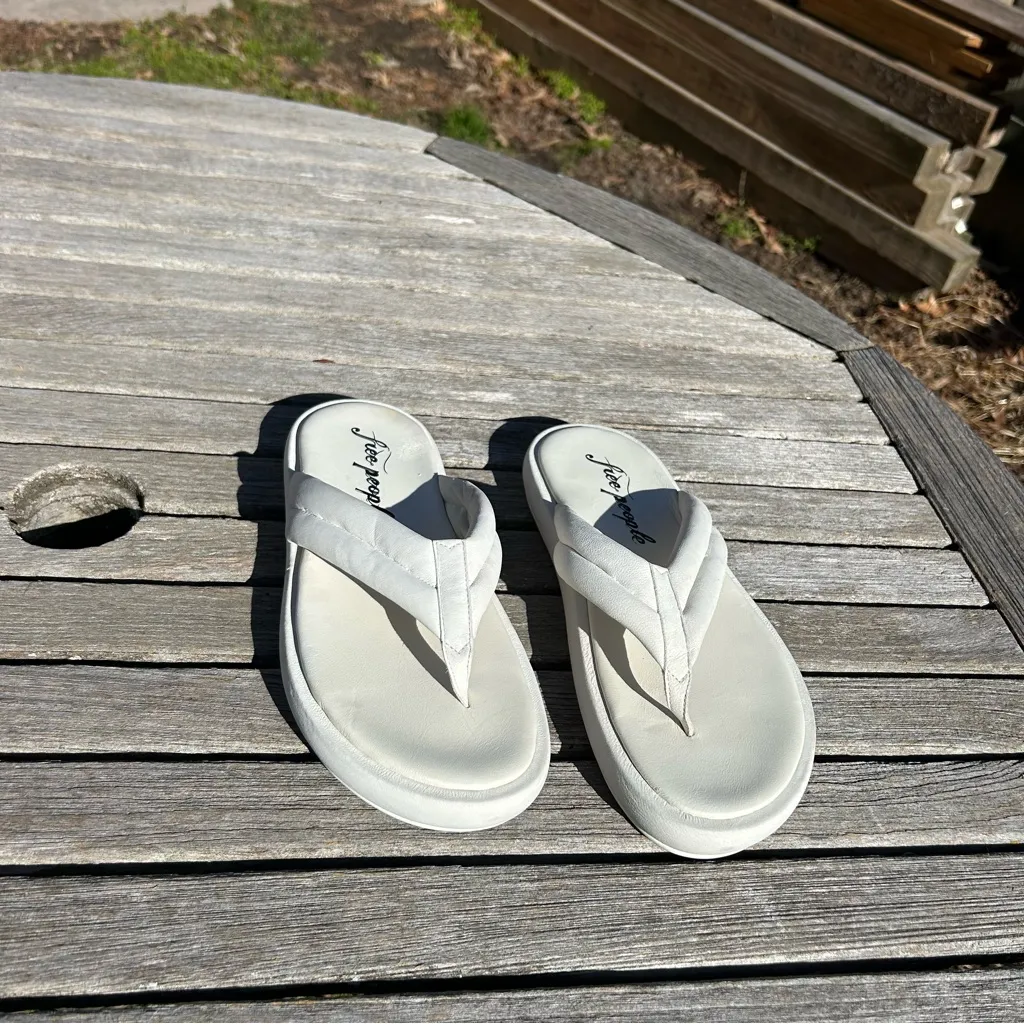 FREE PEOPLE Wonderland Thong Sandals /‎ White size eu 41 us size 10 - Image 3