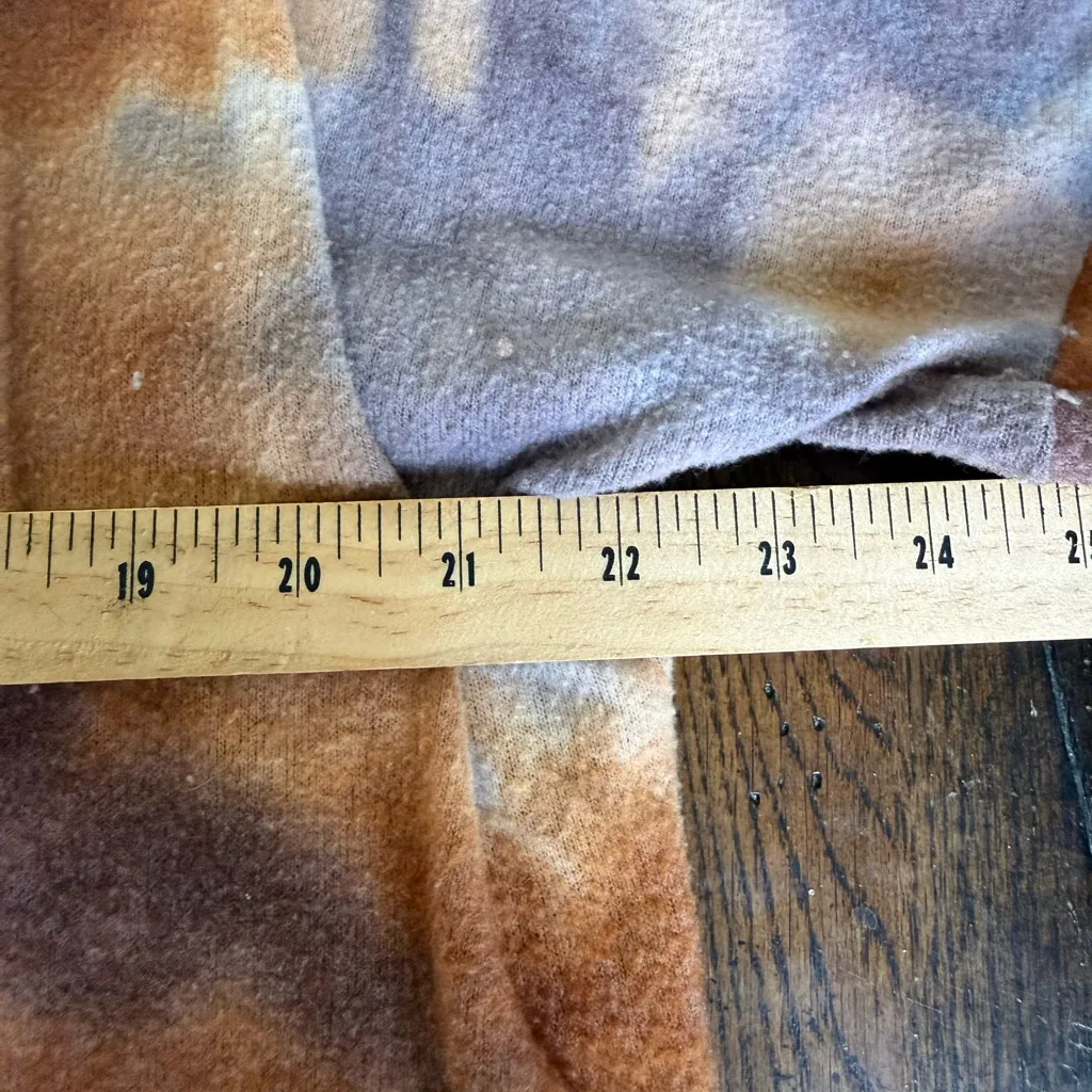 Honeyme Tie-Dye Fleece 3/4 Sleeves ‎ in Brown and Orange - Image 4