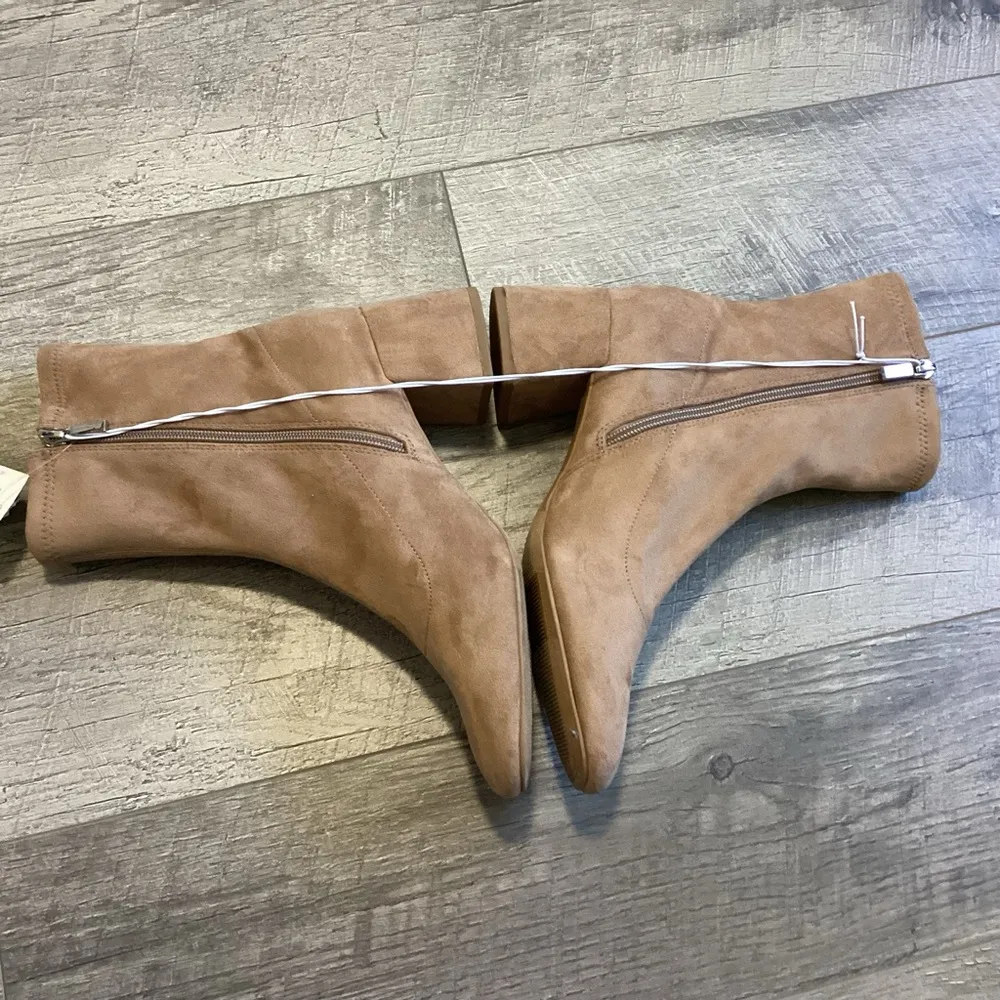 Dolly Ankle Boots Size 9 NWT - Image 3