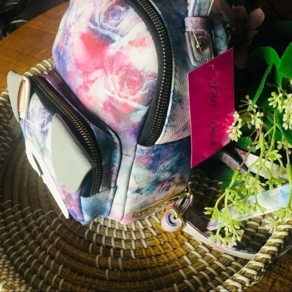 Betsey Johnson Floral Puppy Dog Mini Backpack Pastel Roses Cute Bag NWT - Image 3