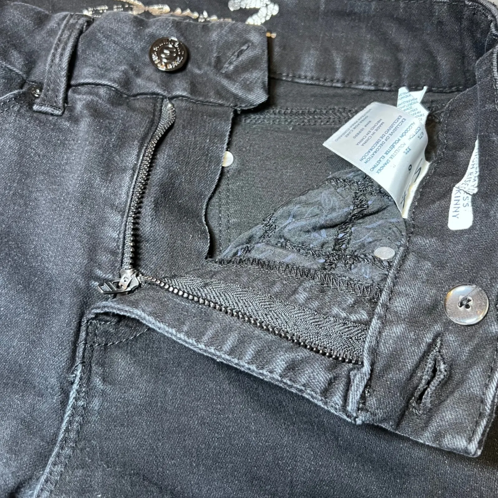 Seven7 TummyLess High Rise Skinny Jeans Womens 6 Black Denim Stylish Comfortable - Image 8