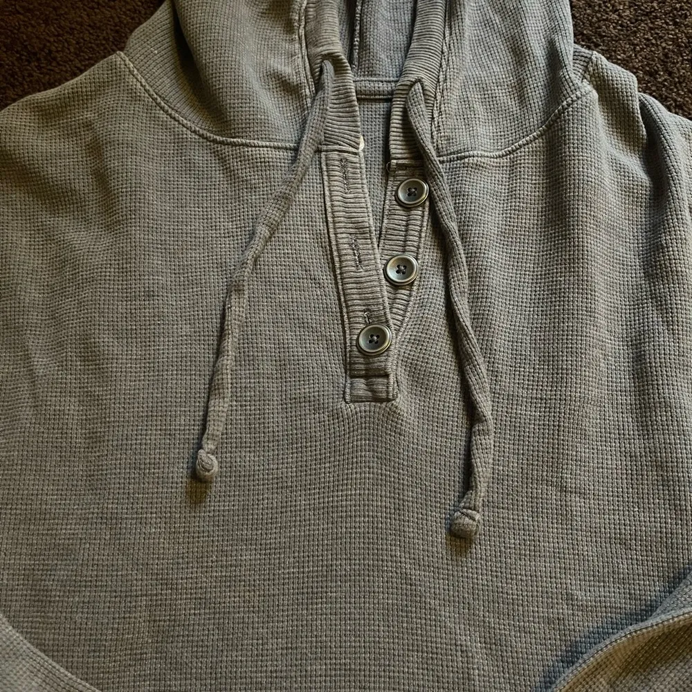 gray drawstring hooded long sleeve shirt S - Image 3