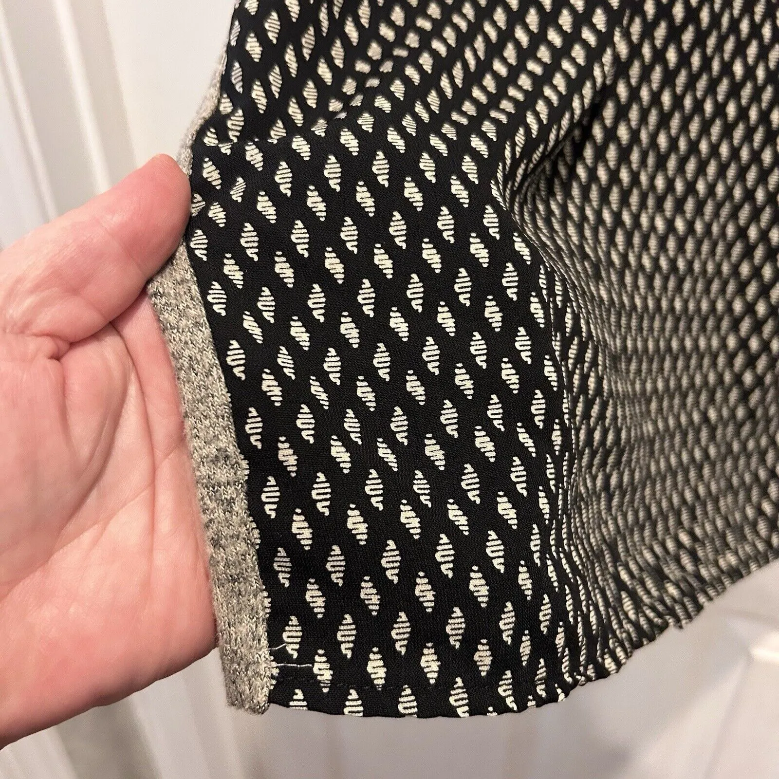 Le lis  Top Womens Medium Long‎ Sleeve Multicolor Diamond Pattern Mixed Fabric - Image 3