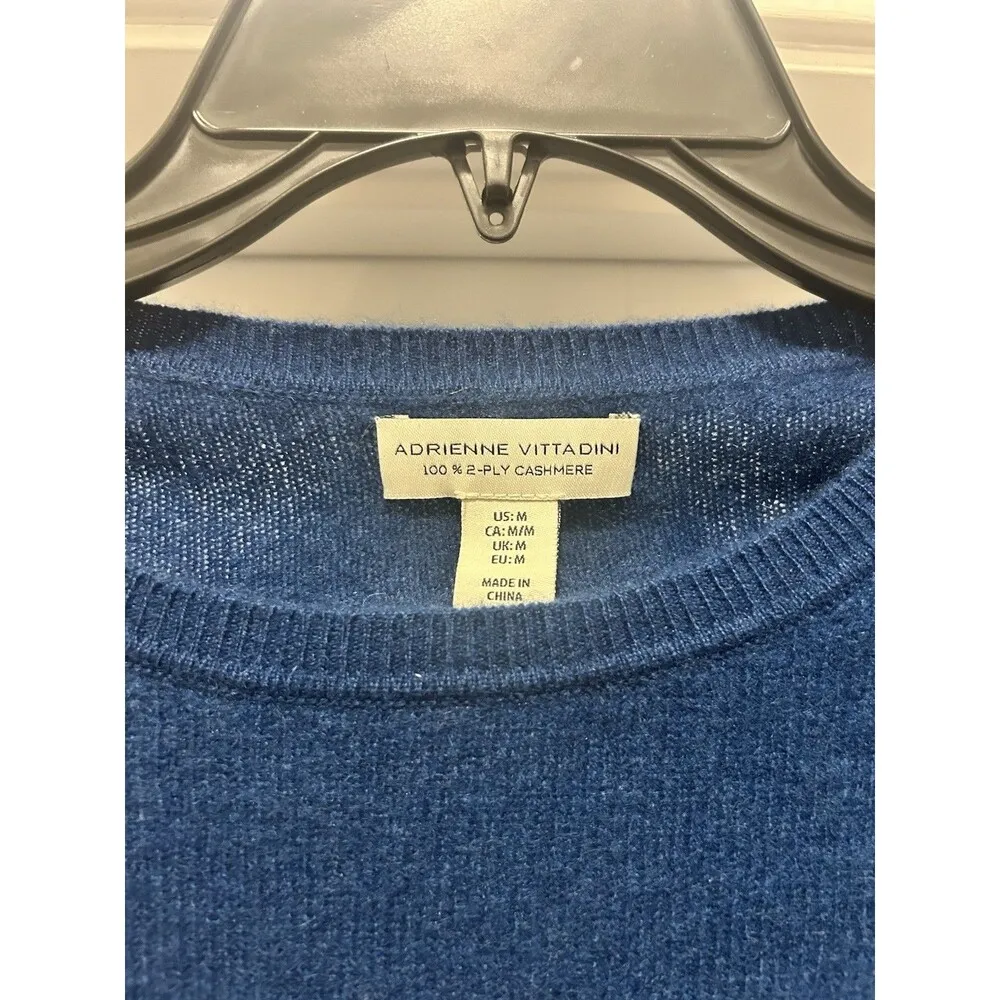 Adrienne Vittadini 100% 2ply Cashmere Blue Crew Neck Sweater Women's Size Medium - Image 2