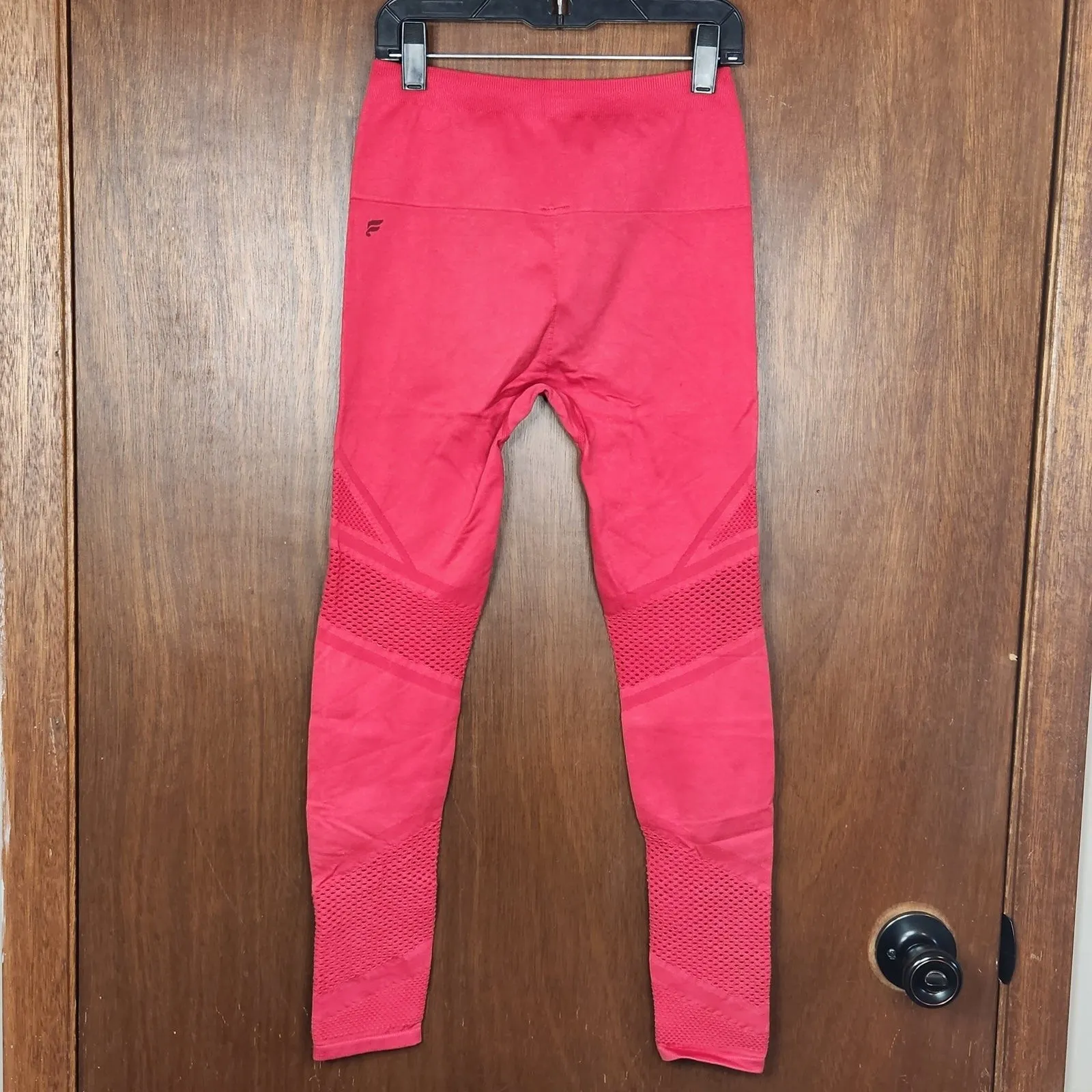 Fabletics Woman’s Full Length Pink Athletic Leggings With Mesh Paneling - Image 5