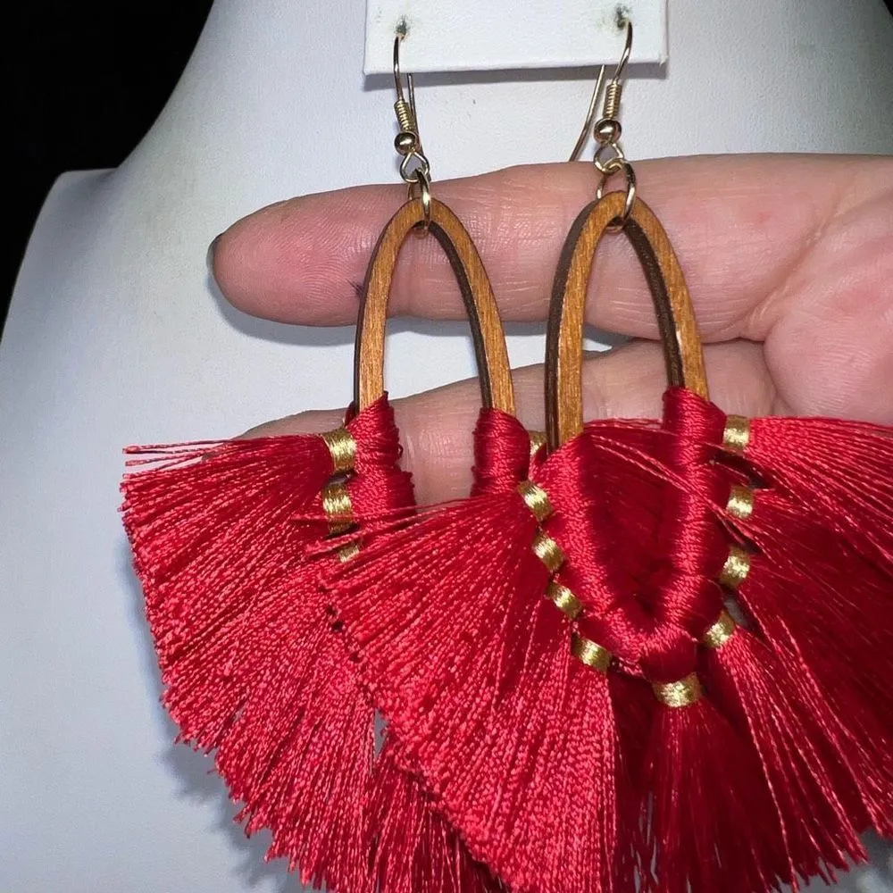 Boho‎ Ethnic Fringe and Wood Chandelier Earrings Red - Image 9