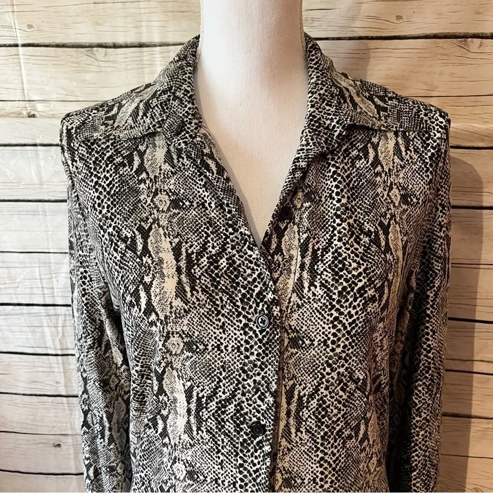 Norma Kamali Snakeskin Button Front Shirt Dress Size Medium - Image 9