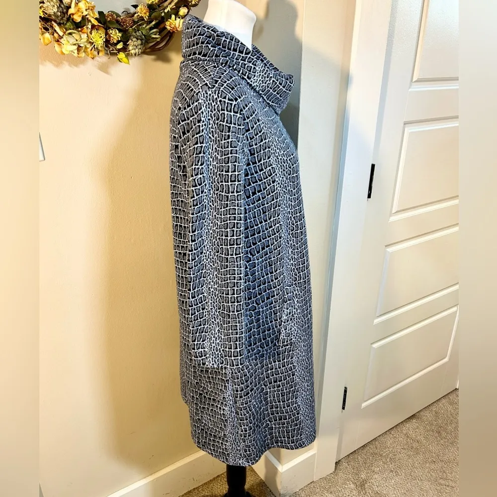 TYLER BOE Kim Snakeskin Print Knit Cowl Neck Shift Dress w/Pockets Women’s Small Gray - Image 6