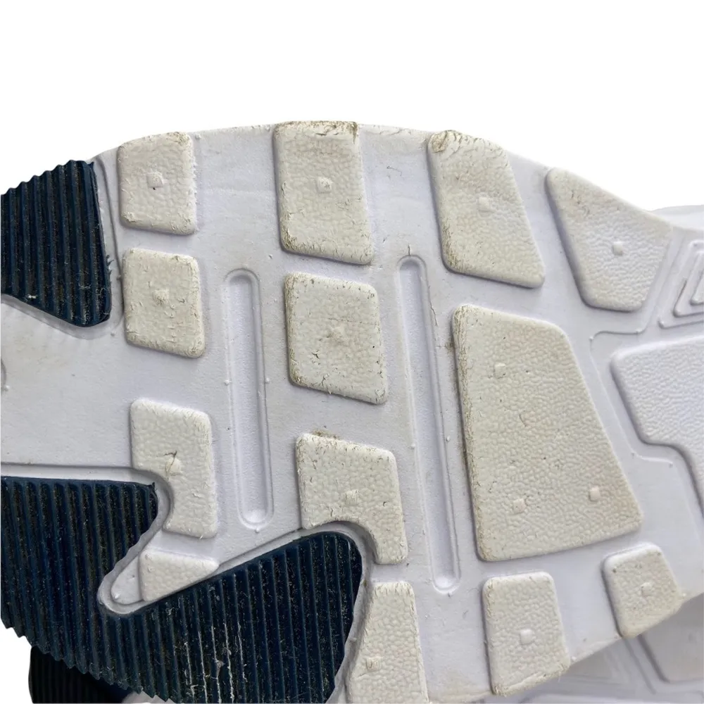 Fabletics  Cheviot Performance Sneakers in Blue Nova Multi Lightweight - Image 10