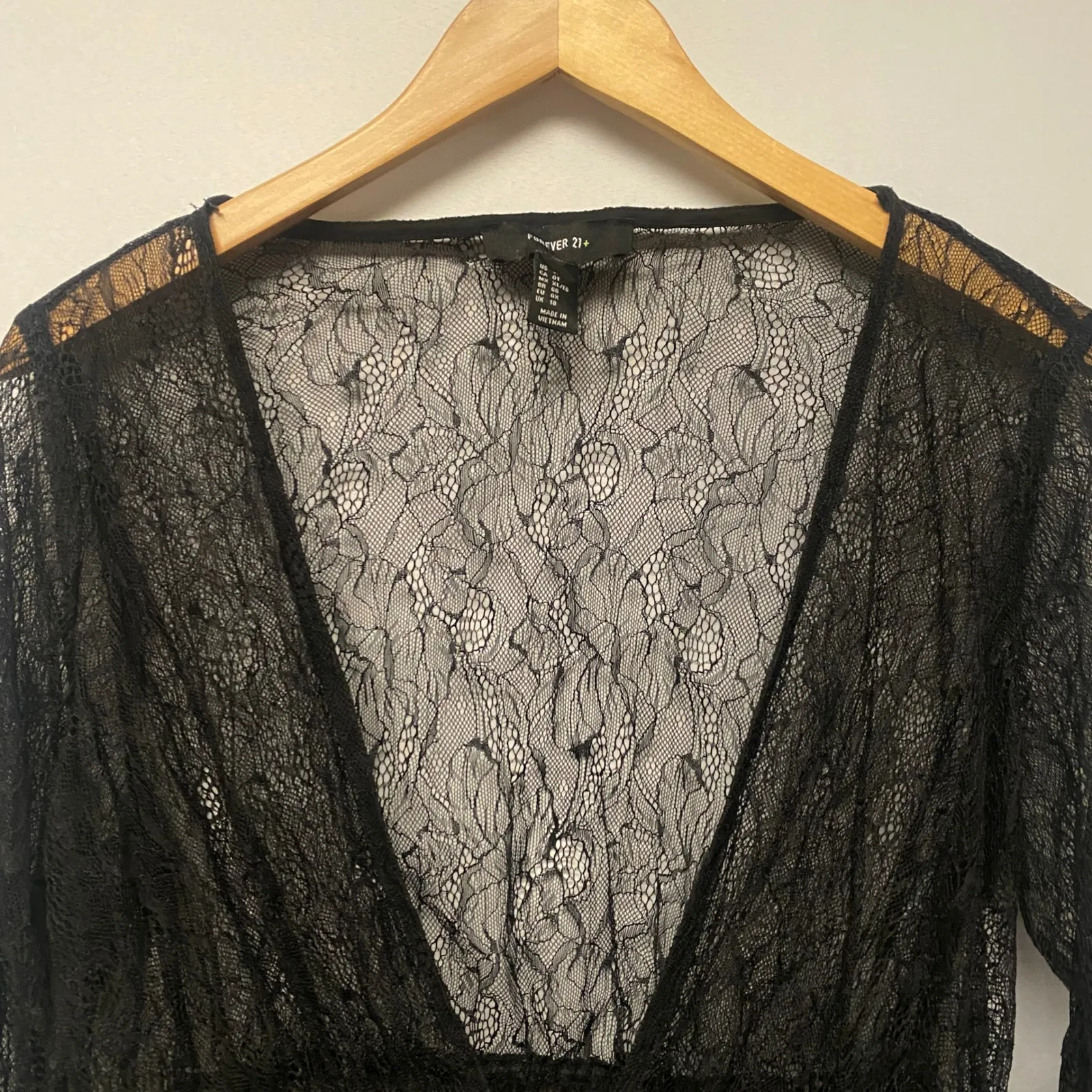 Forever 21 Black Sheer Lace Tie Front Flare Sleeve Top 0X Whimsigoth Grunge Goth - Image 3