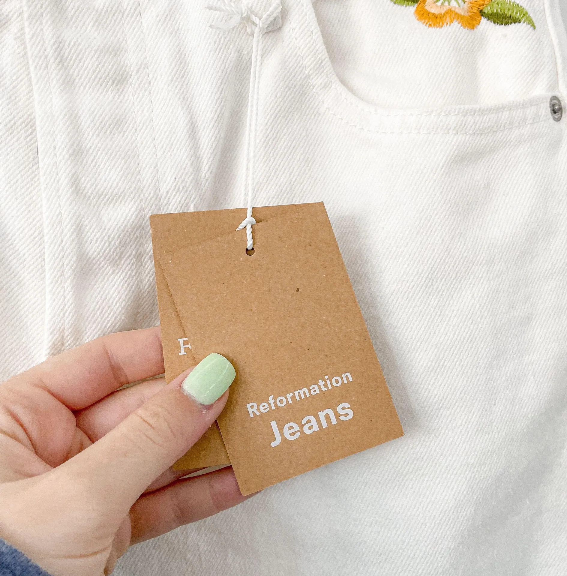 NWT  Cynthia High Rise Straight Jeans Flora Embroidery - Image 4