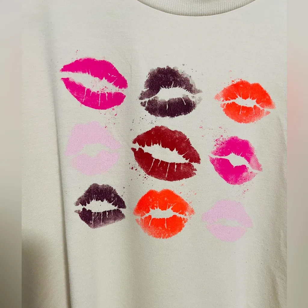 Crown & Ivy Baby Terry Graphic Long sleeve lips T-shirt - Image 5