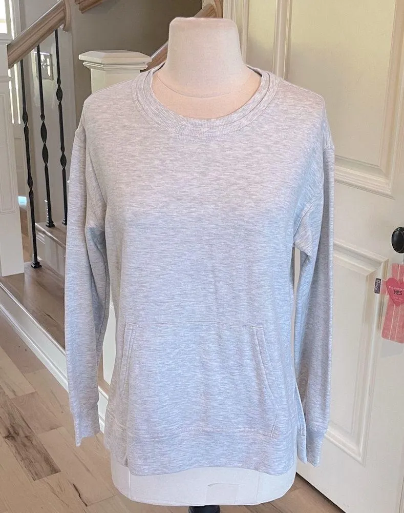 Comfy Heather Gray Sweatshirt - Image 5