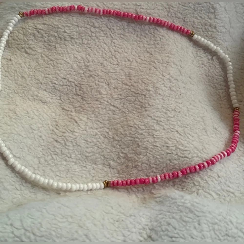 Pink And White Beaded Necklace NWT - Image 4